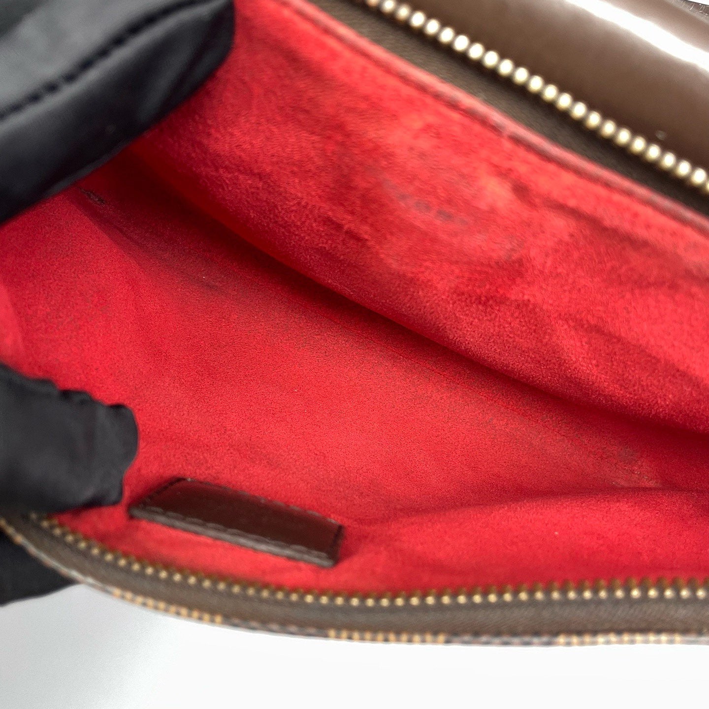 Louis Vuitton - Envelope Crossbody Bag - Damier Ebene coated canvas with leather trim - Brown with red interior lining - (Small)