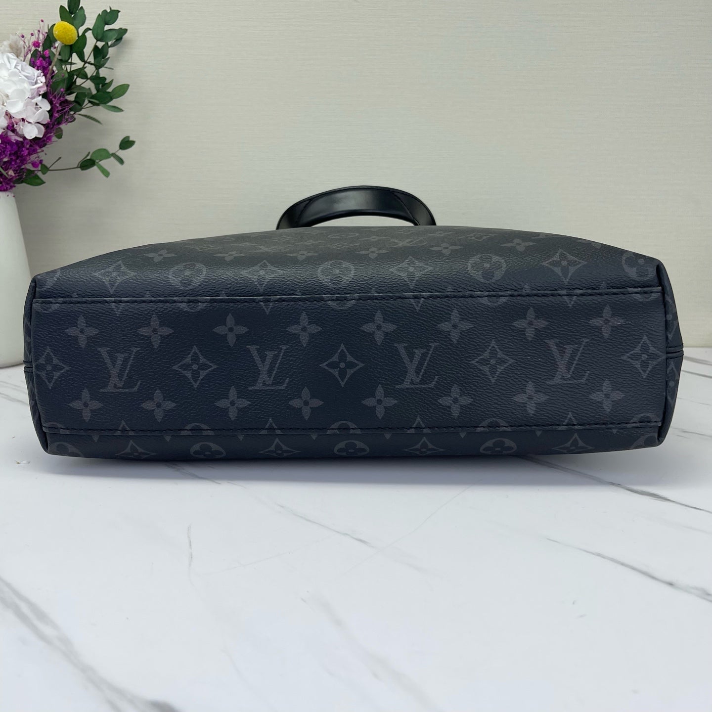 Louis Vuitton - Explorer - Synthetic - Black - (large)