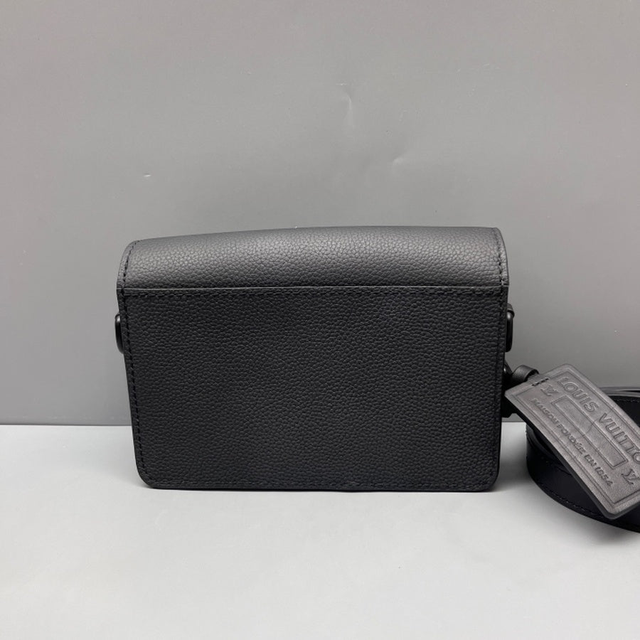 Louis Vuitton - Fastline - Leather - Black - (mini)