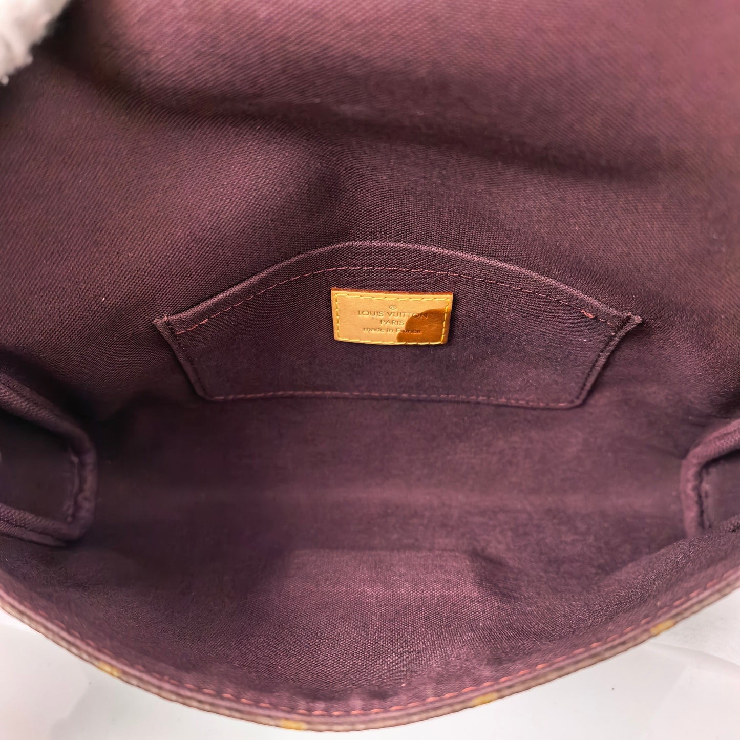 Louis Vuitton - Favorite - Cloth - Brown - (medium)