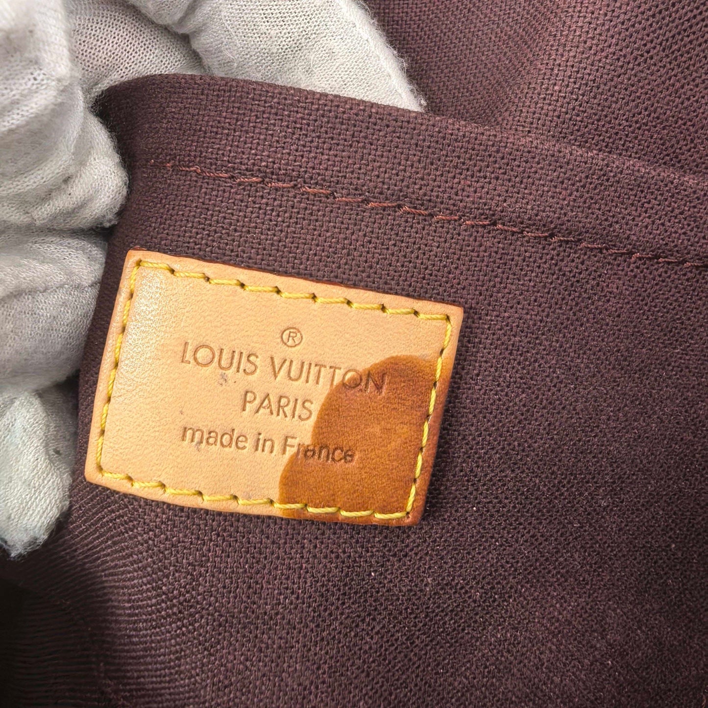 Louis Vuitton - Favorite - Cloth - Brown - (medium)