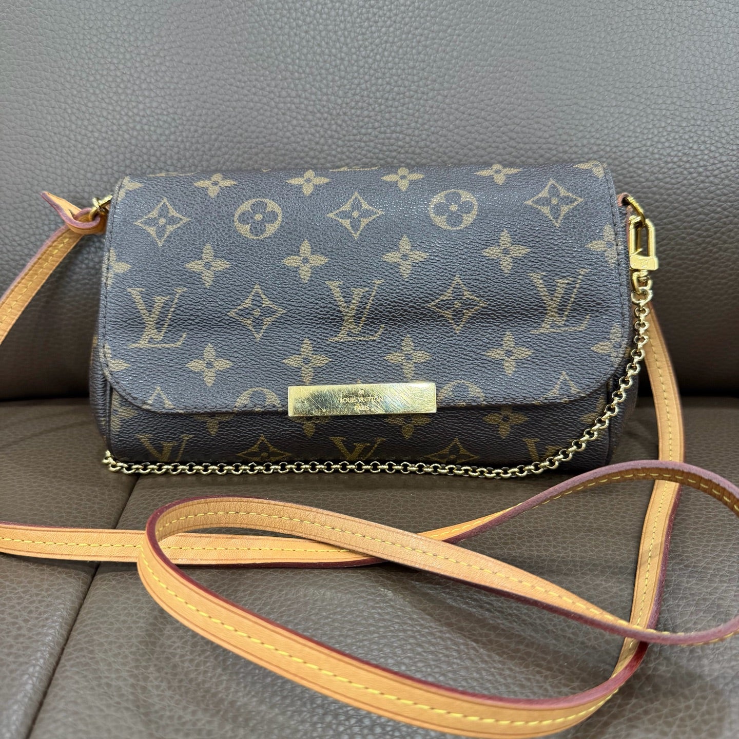 Louis Vuitton - Favorite - Cloth - Brown - (small)