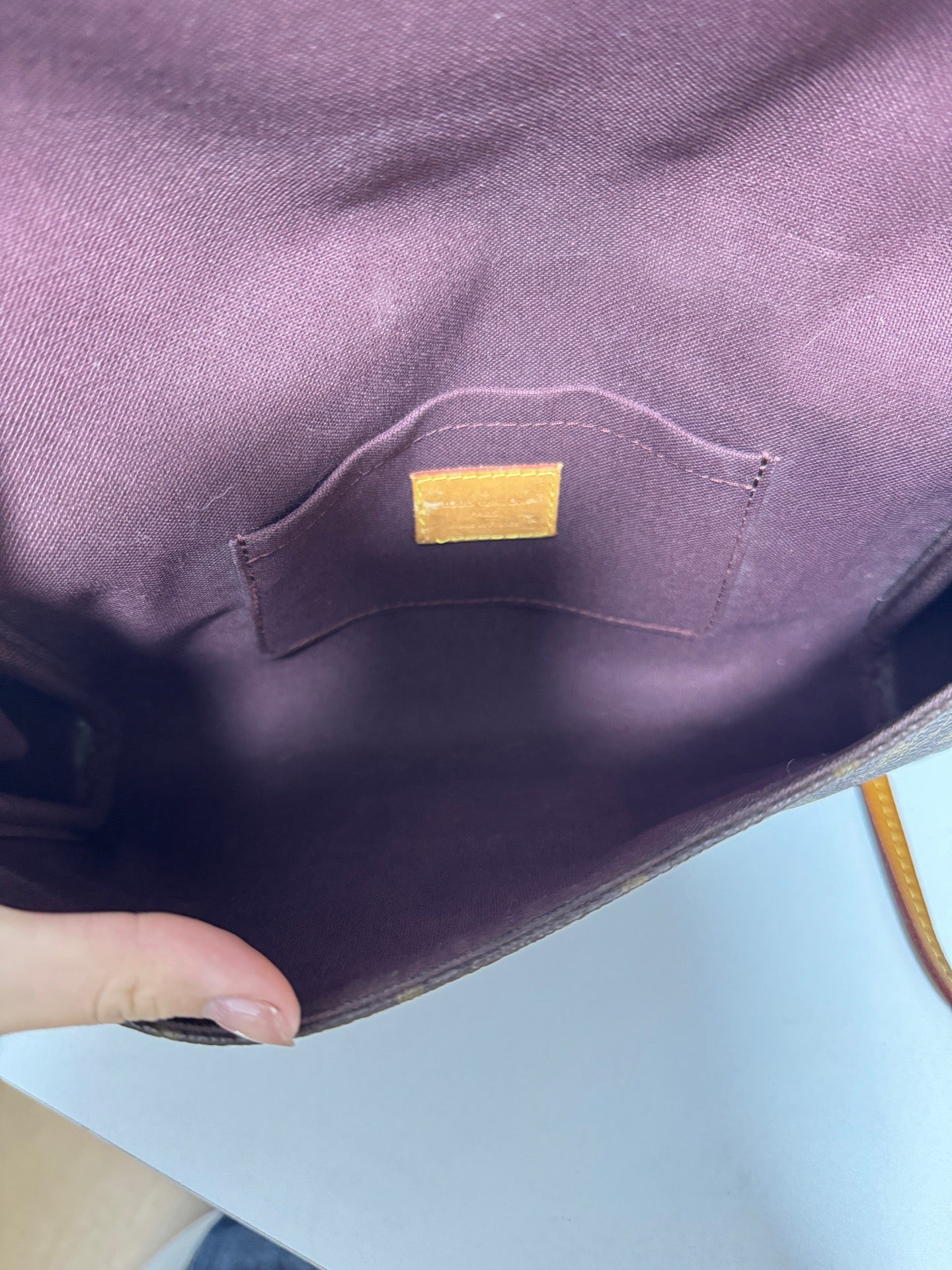 Louis Vuitton - Favorite - Cloth - Brown - (small)