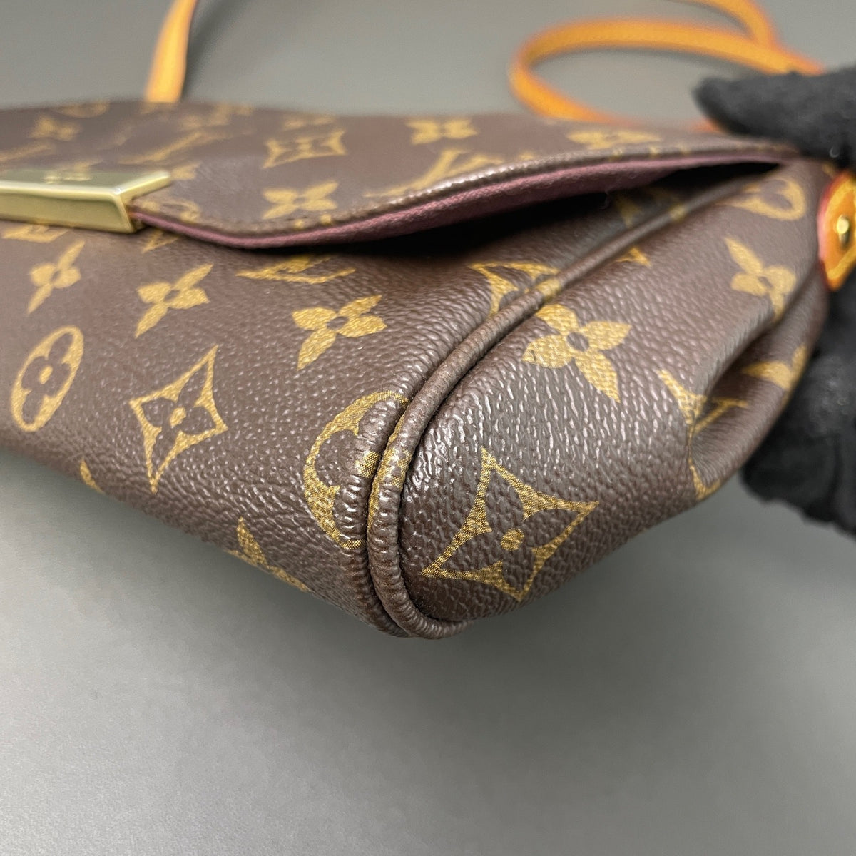 Louis Vuitton - Favorite crossbody bag - Leather - Brown - (small)