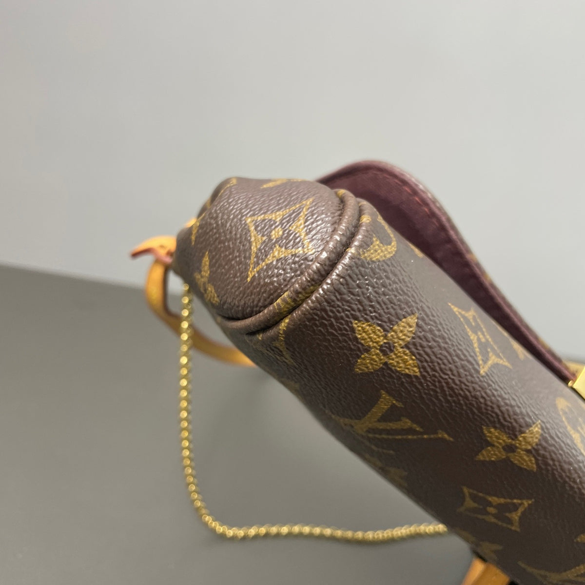 Louis Vuitton - Favorite crossbody bag - Leather - Brown - (small)