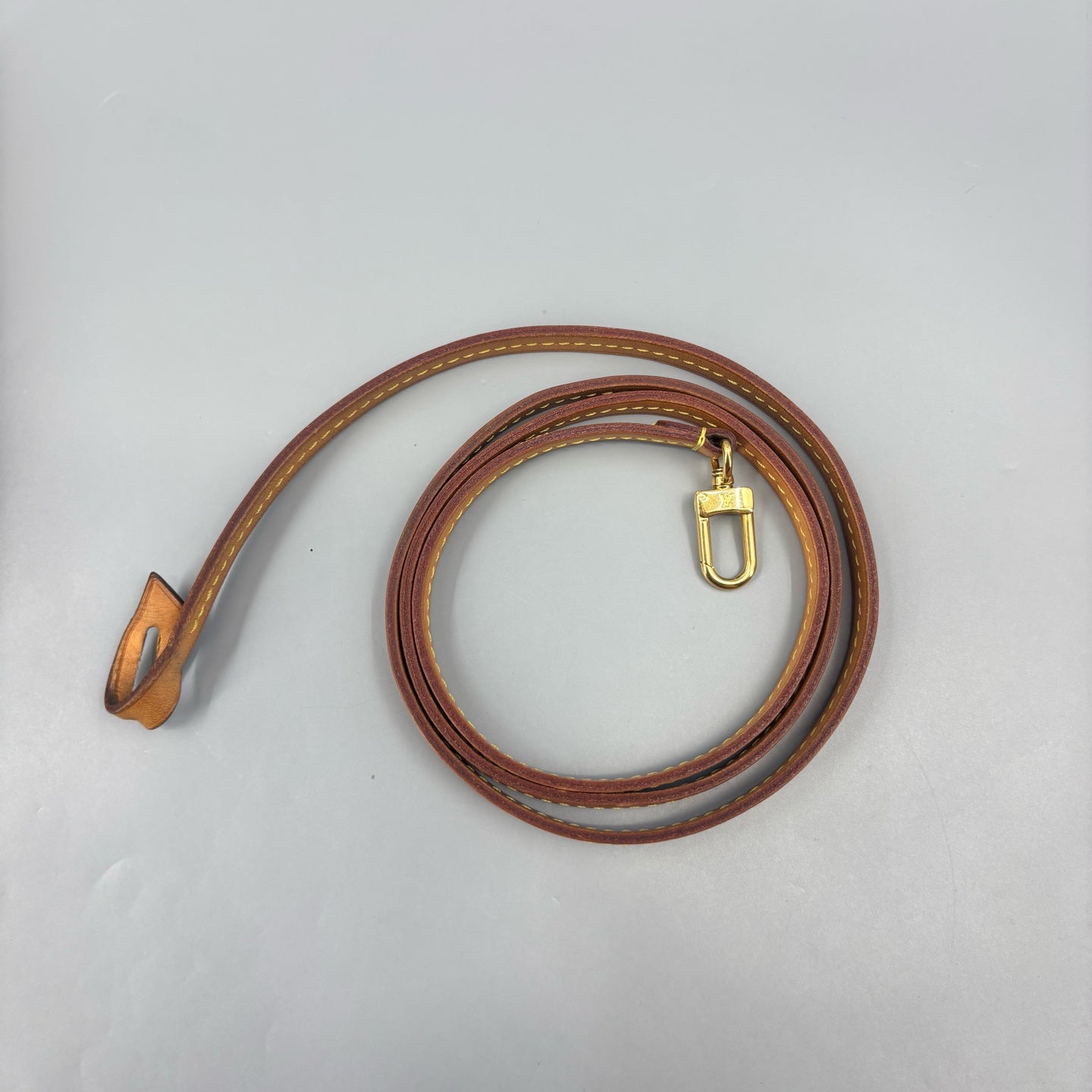 Louis Vuitton - Favorite - Leather - Brown - (medium)