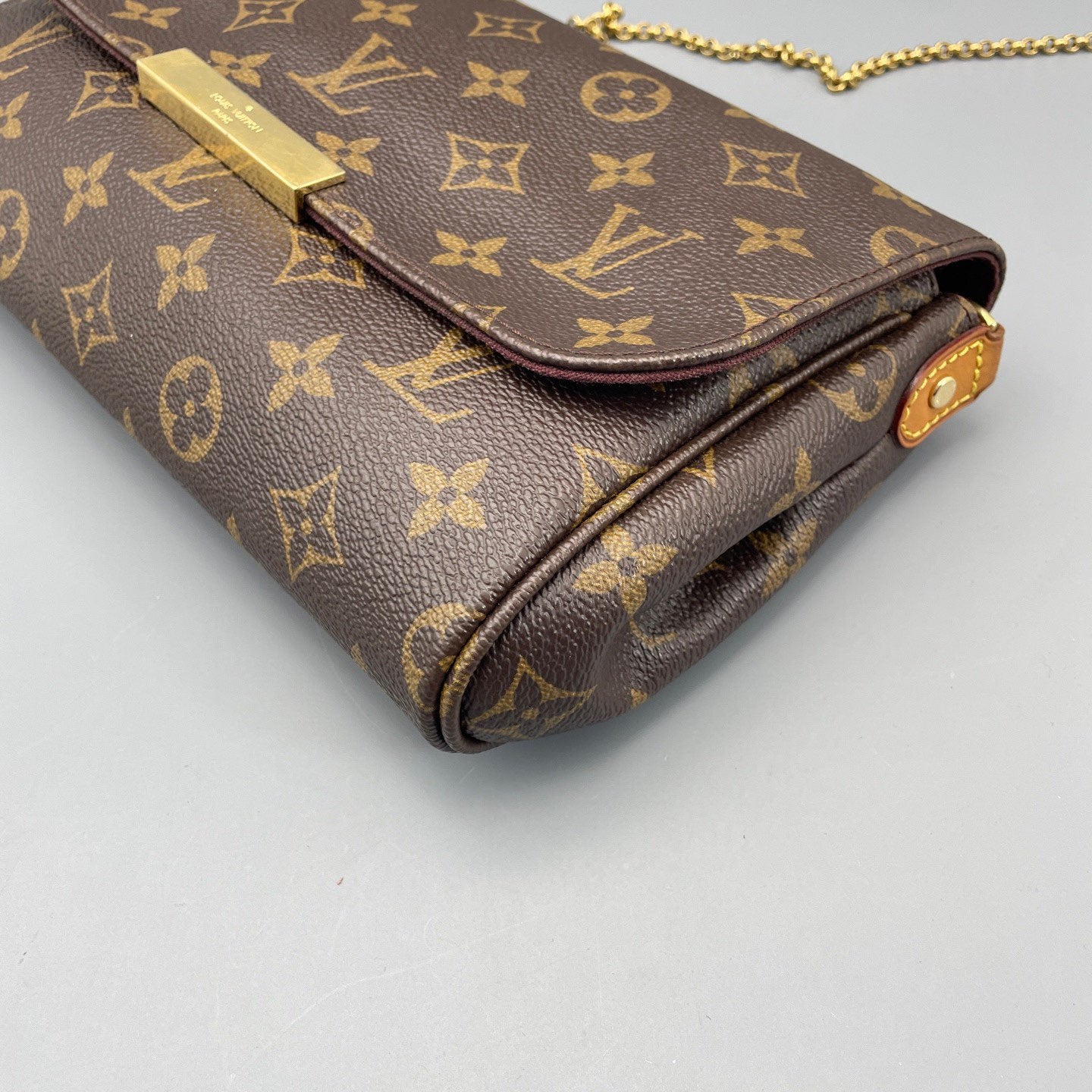 Louis Vuitton - Favorite MM - Monogram coated canvas with Vachetta leather trim - Brown - (Medium)