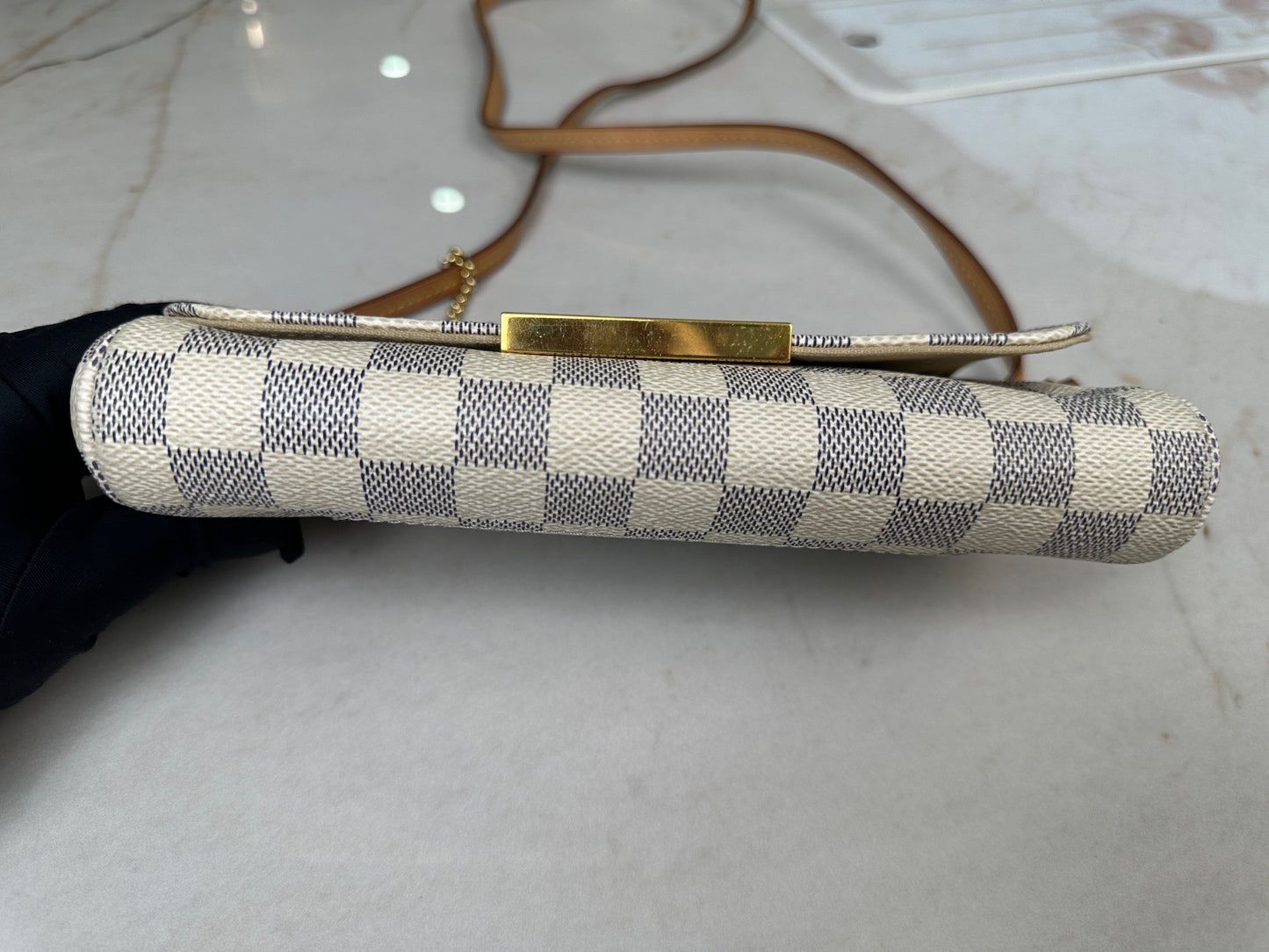 Louis Vuitton - Favorite PM - Coated canvas - White - (Small)