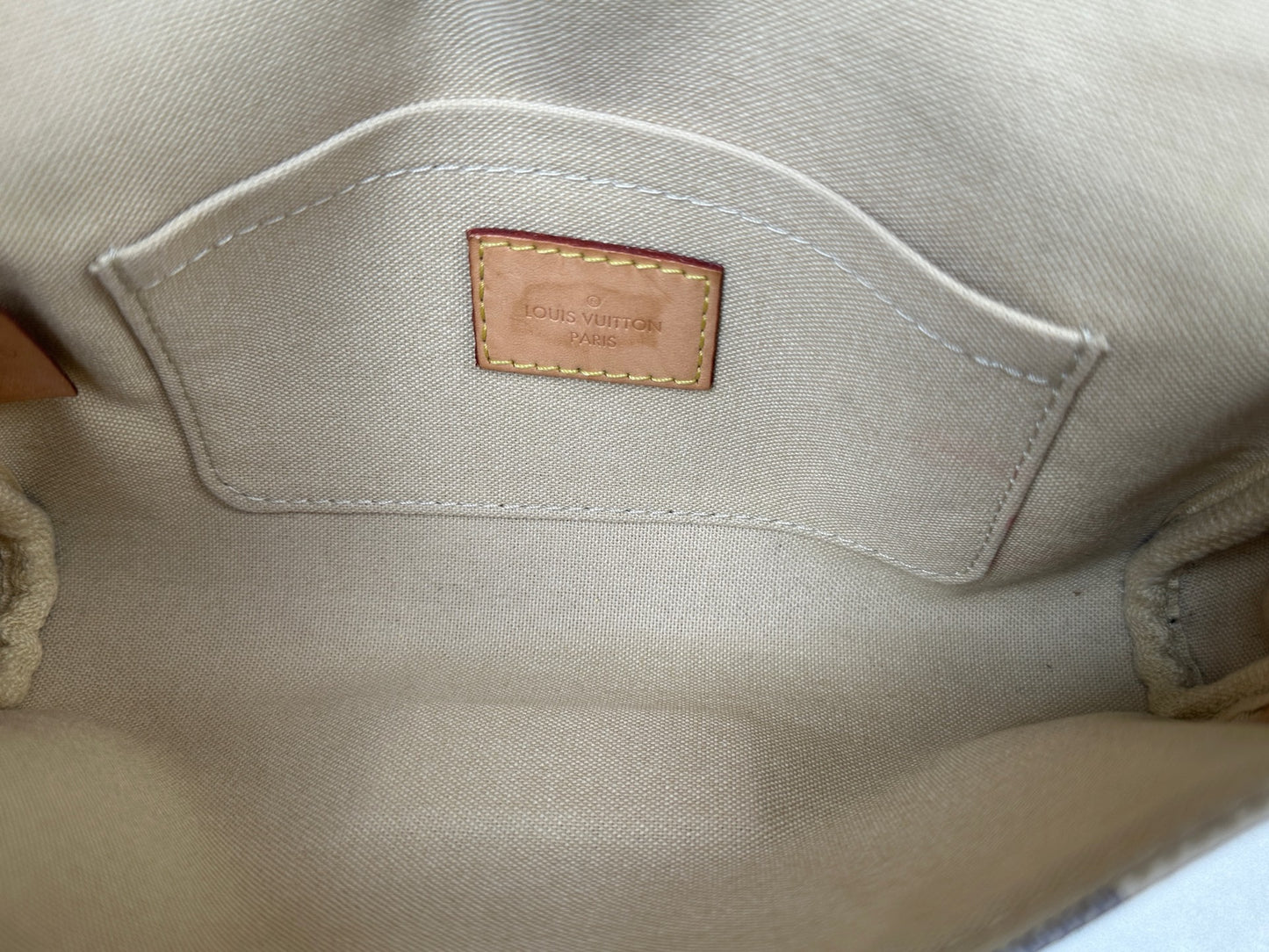 Louis Vuitton - Favorite PM - Coated canvas - White - (Small)