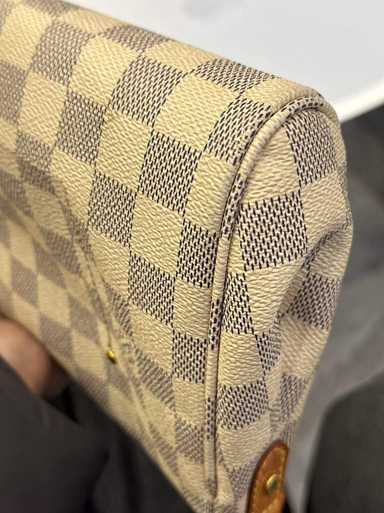 Louis Vuitton - Favorite PM - Damier Azur coated canvas with natural cowhide leather trim - White - (small)