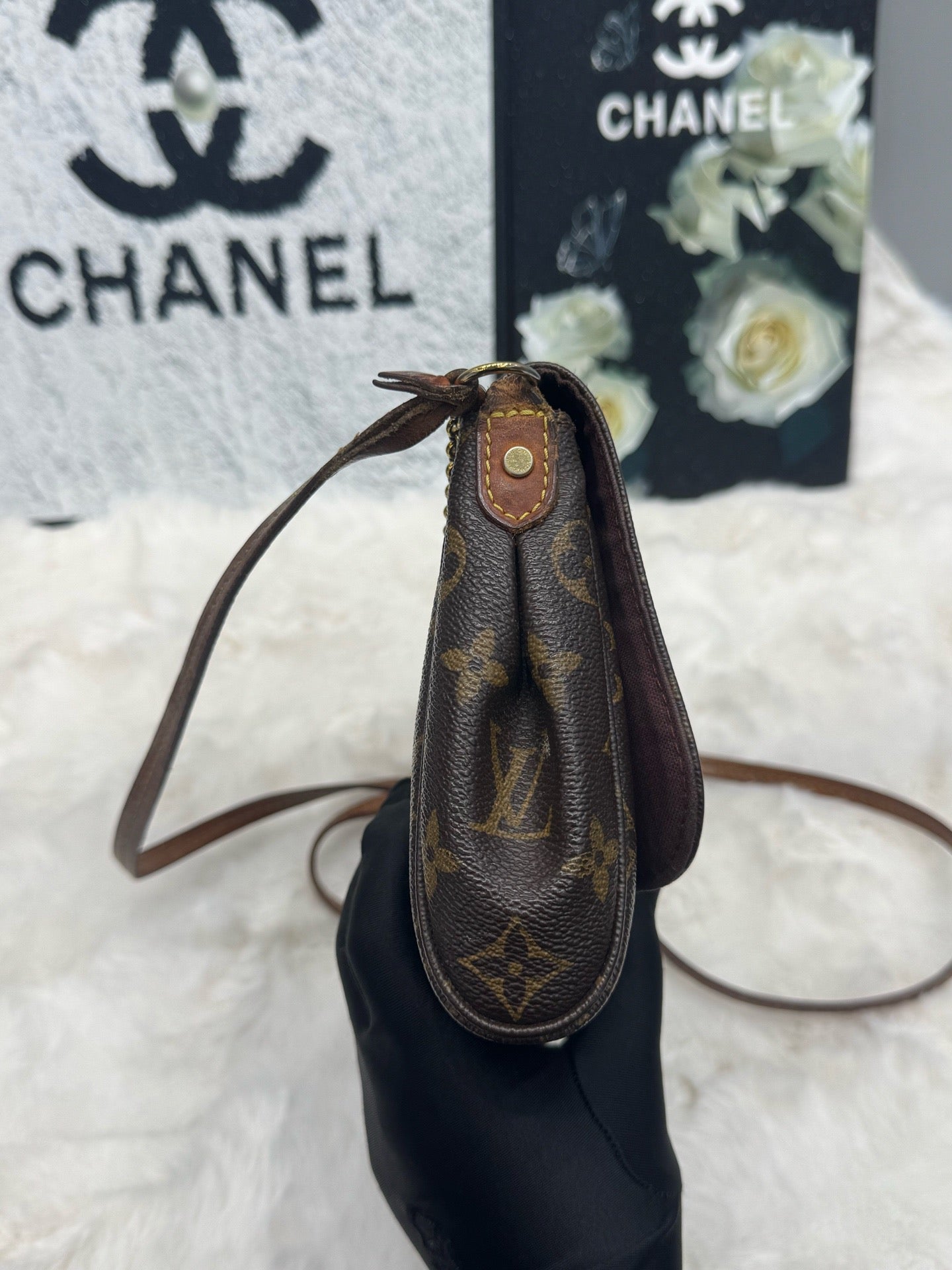 Louis Vuitton - Favorite PM - Leather - Brown - (mini)