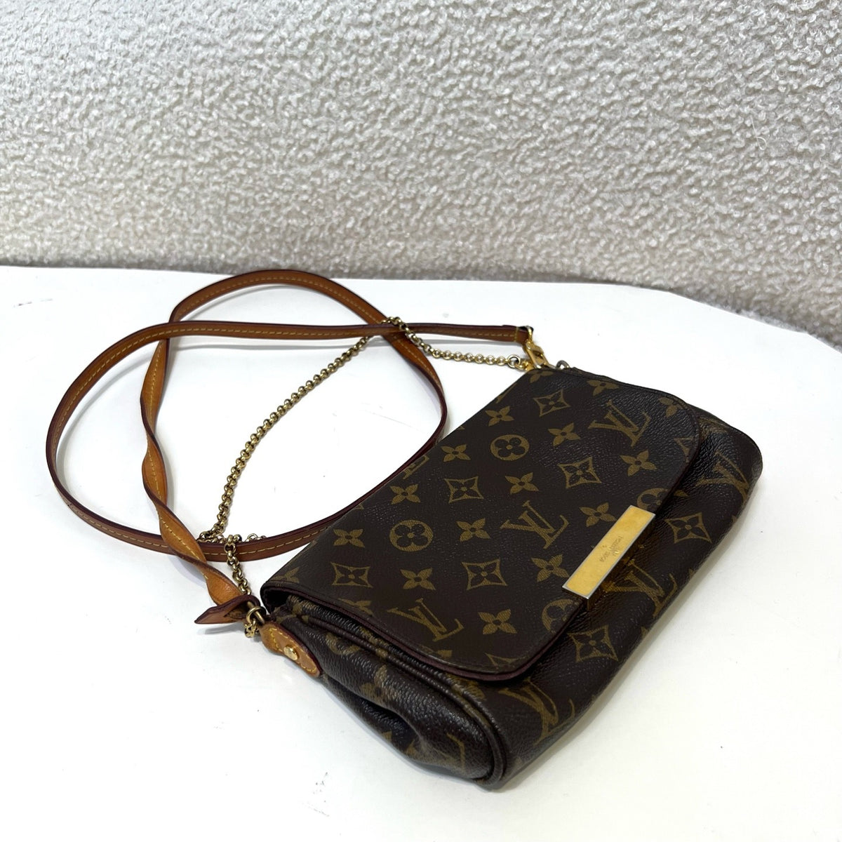 Louis Vuitton - Favorite Small - Leather - Black - (small)