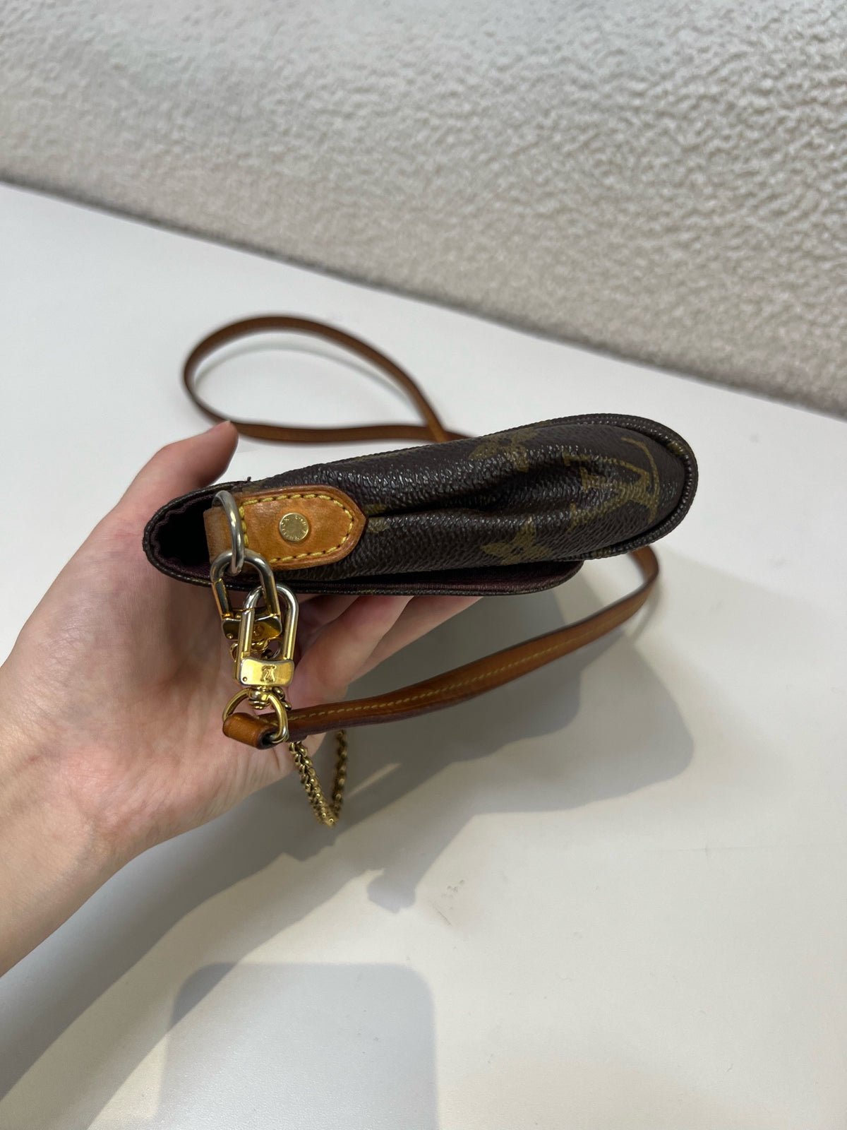 Louis Vuitton - Favorite Small - Leather - Black - (small)