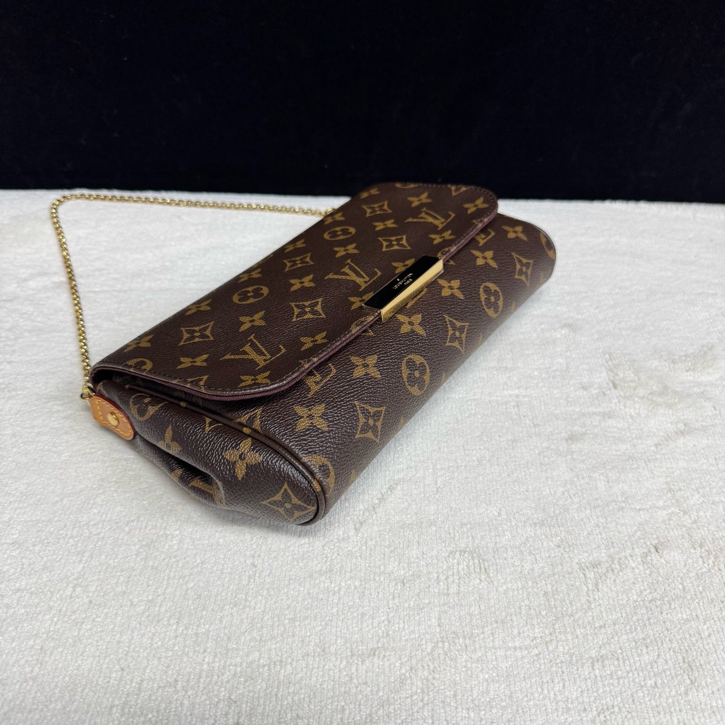 Louis Vuitton - Favorite - Synthetic - Brown - (Medium)