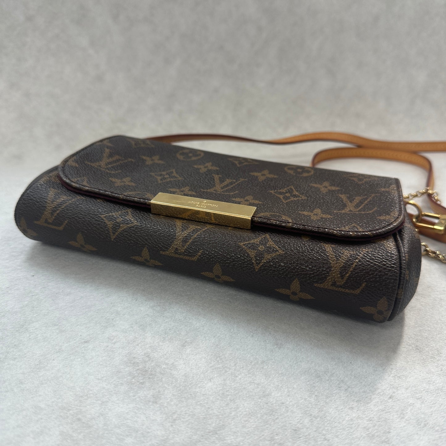 Louis Vuitton - Favorite - Synthetic - Brown - (small)