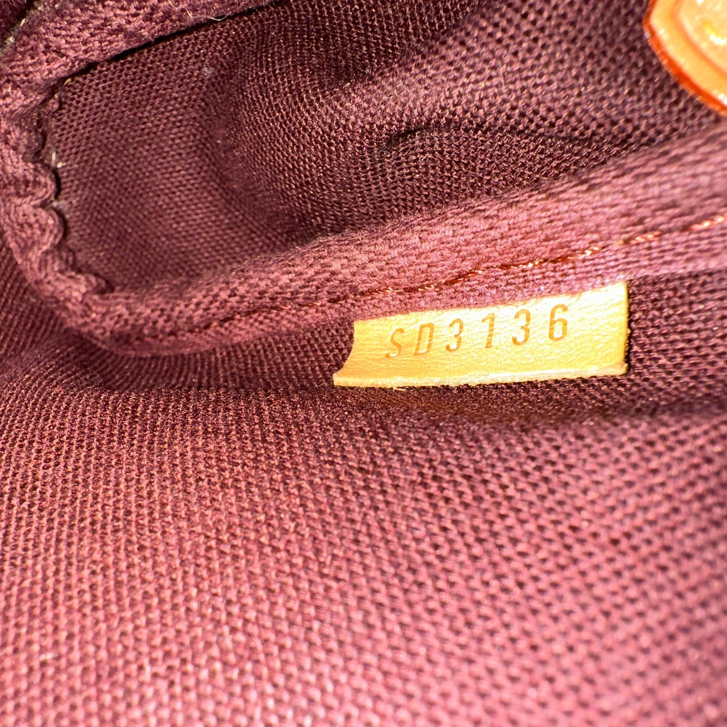 Louis Vuitton - Favorite - Synthetic - Brown - (small)