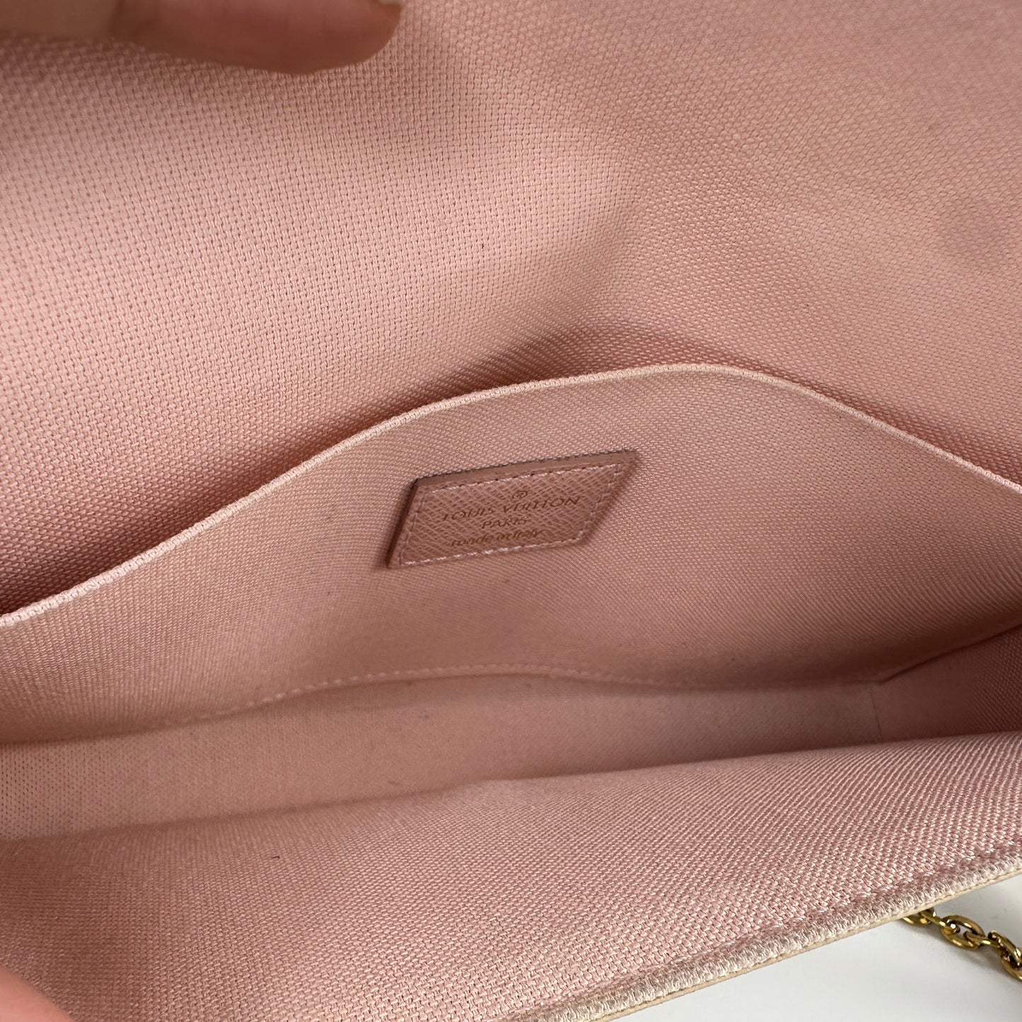 Louis Vuitton - Félicie Pochette - Damier Azur canvas with natural cowhide leather trim - White - (mini)