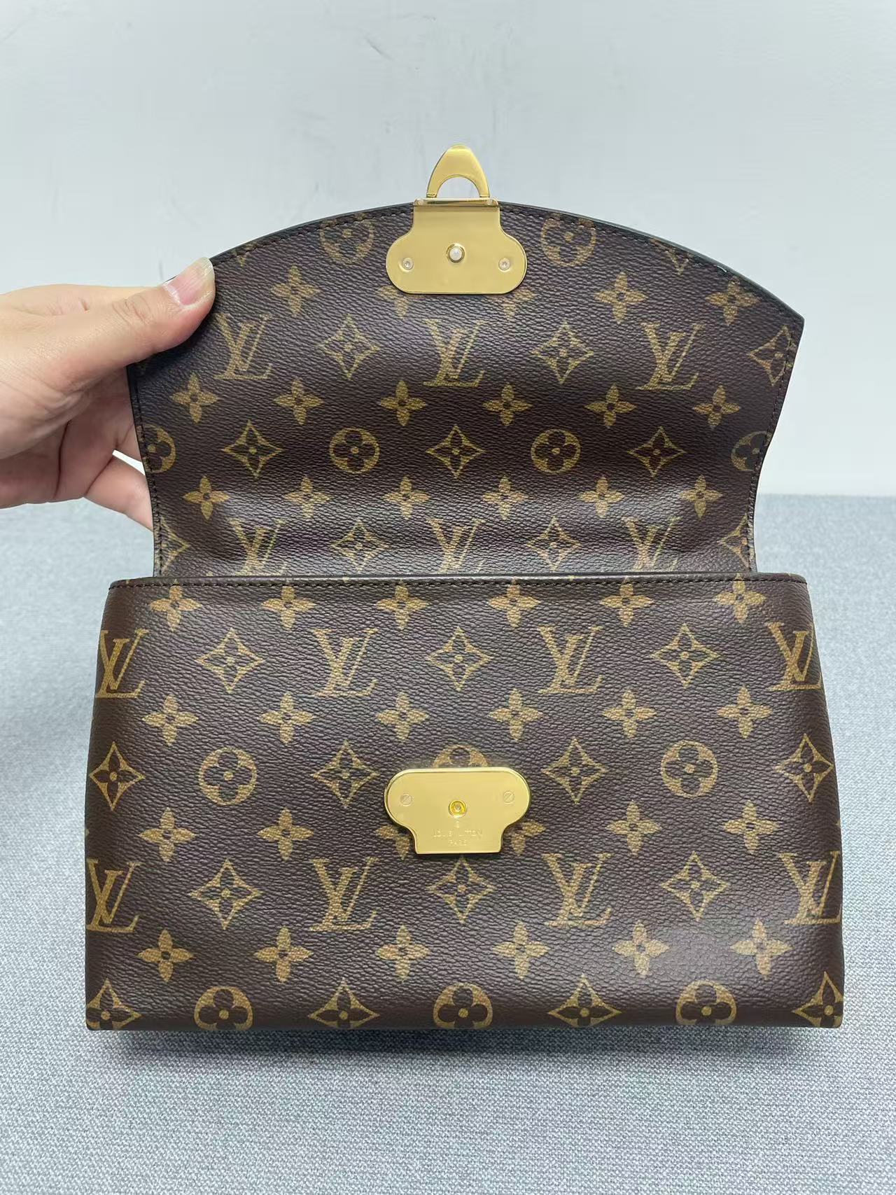 Louis Vuitton - Flap Bag - Monogram coated canvas with grained leather flap - Brown and Black with Gold-Tone Hardware - (Small)