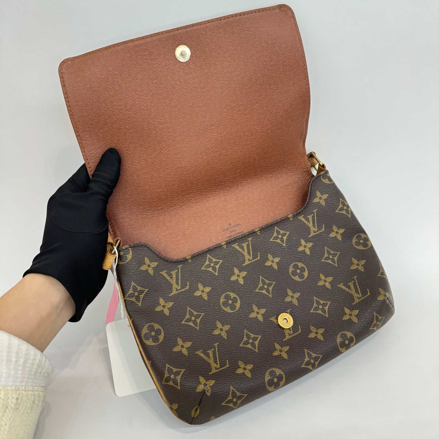 Louis Vuitton - Flap Shoulder Bag - Monogram coated canvas with vachetta leather trim - Brown - (small)
