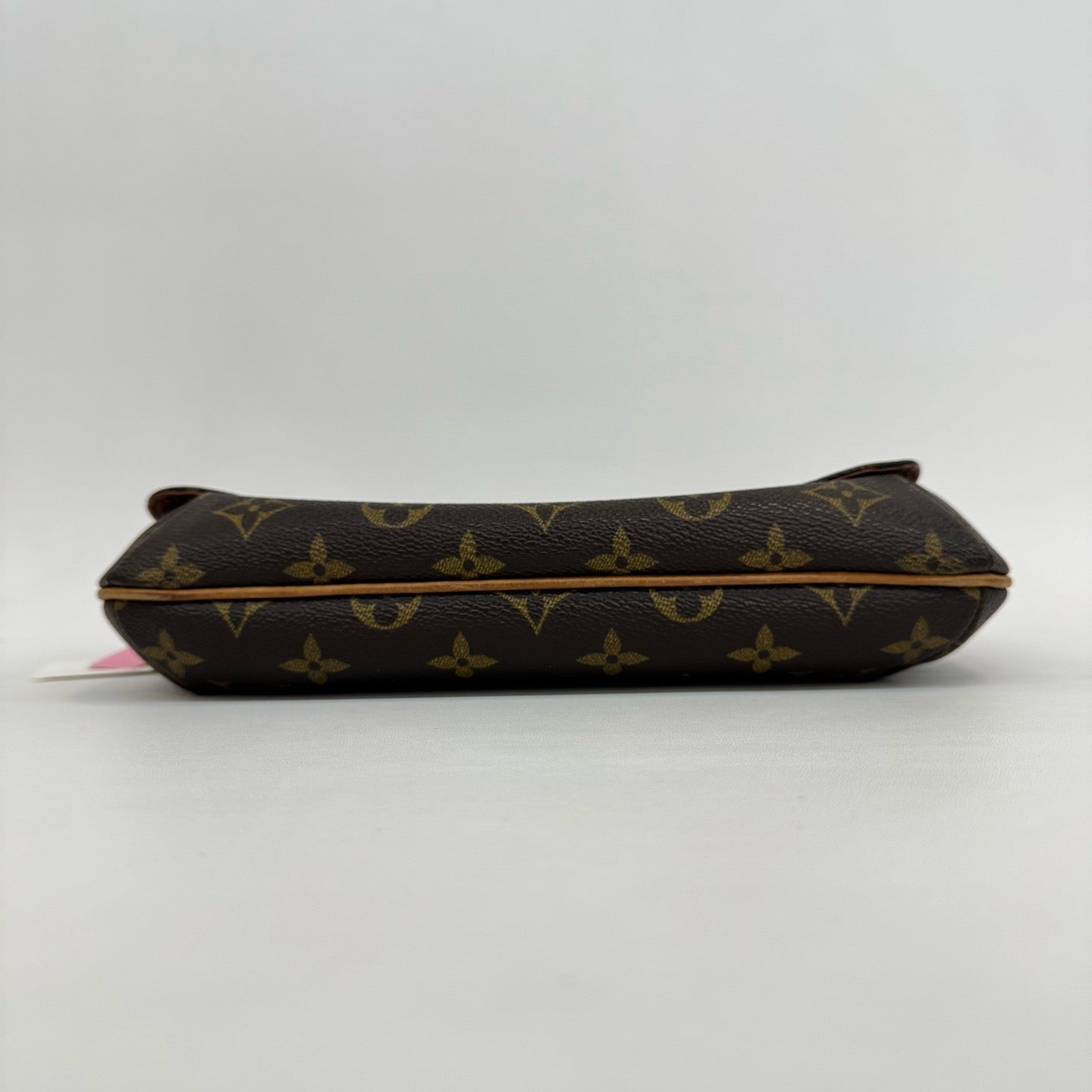 Louis Vuitton - Flap Shoulder Bag - Monogram coated canvas with vachetta leather trim - Brown - (small)