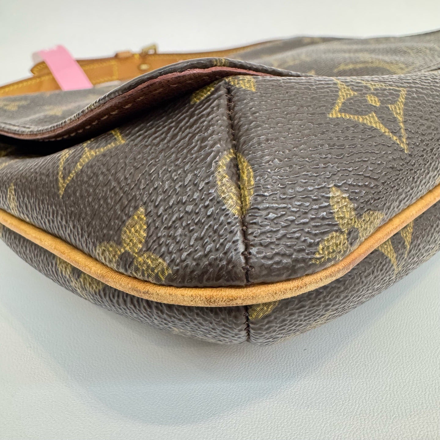 Louis Vuitton - Flap Shoulder Bag - Monogram coated canvas with vachetta leather trim - Brown - (small)