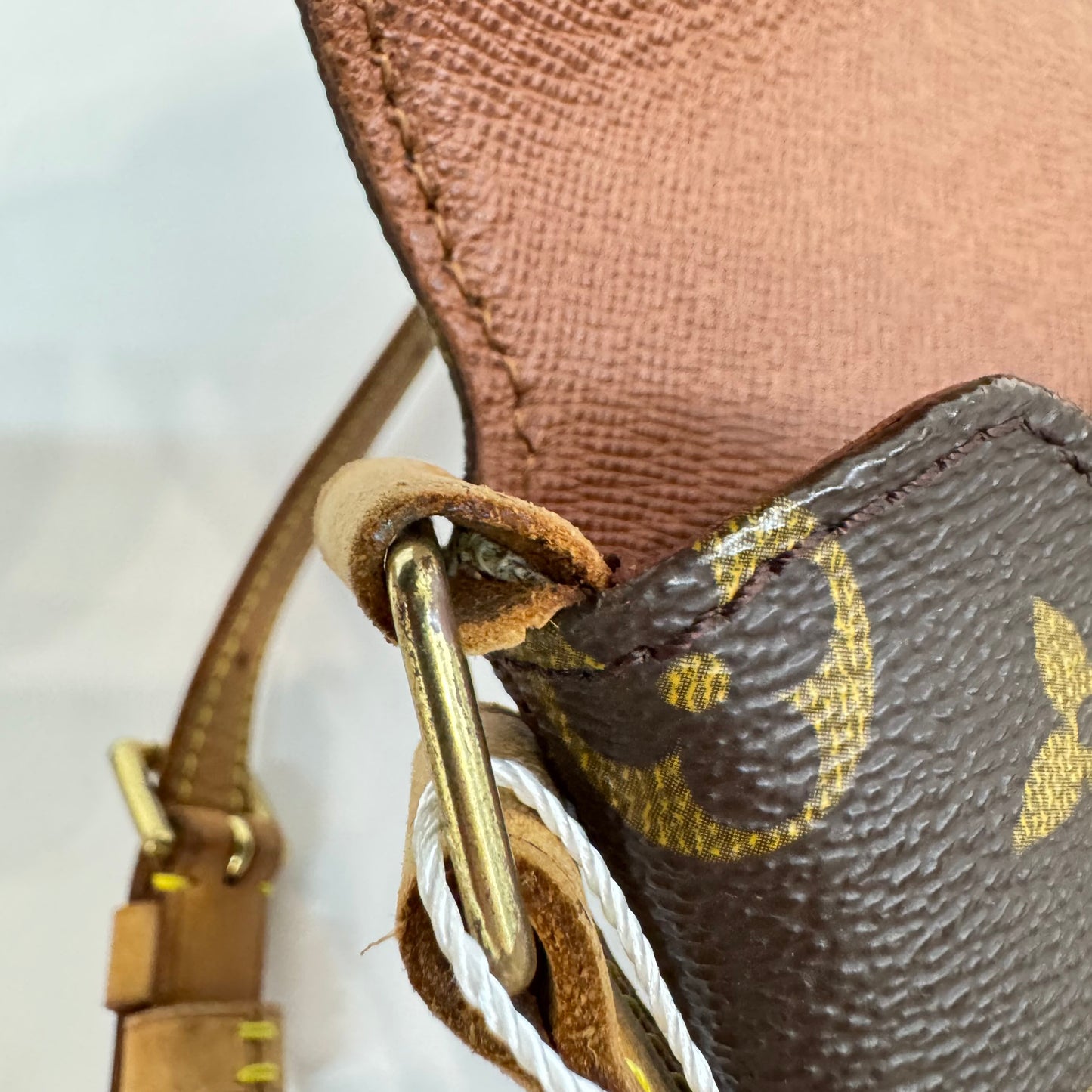 Louis Vuitton - Flap Shoulder Bag - Monogram coated canvas with vachetta leather trim - Brown - (small)