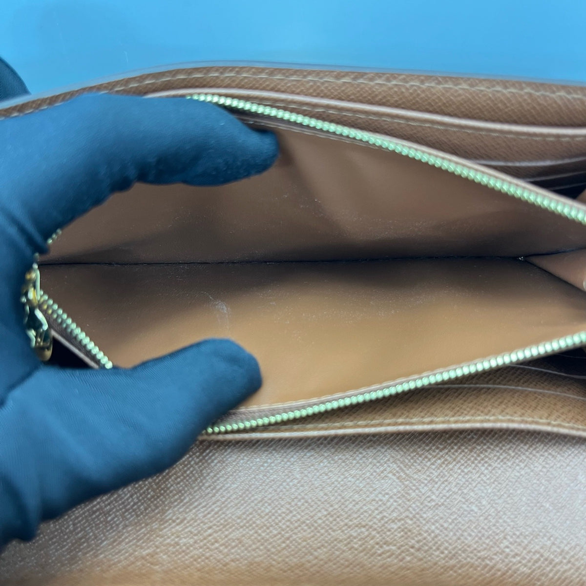 Louis Vuitton - Flap Wallet - Leather - Brown - (small)