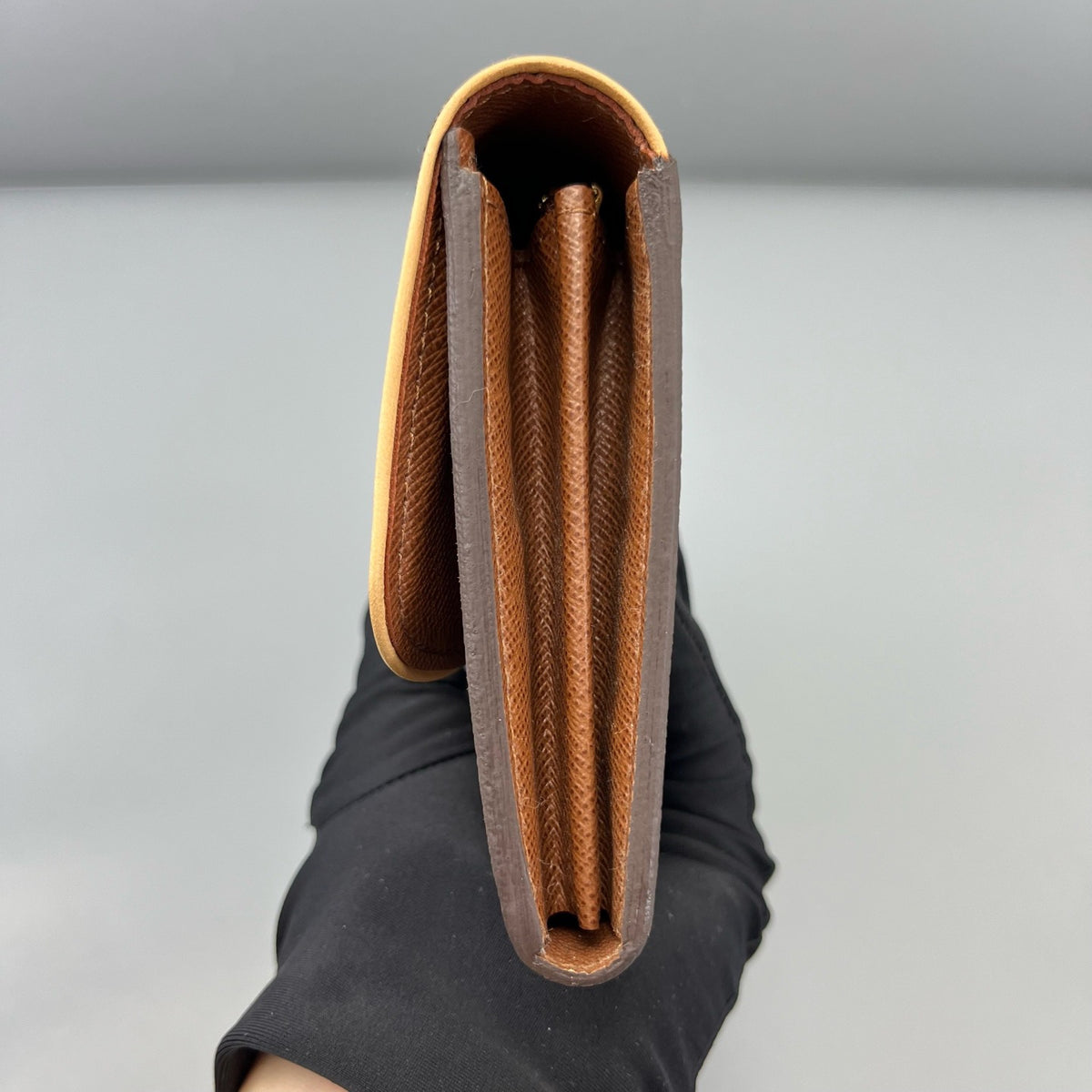 Louis Vuitton - Flap Wallet - Leather - Brown - (small)