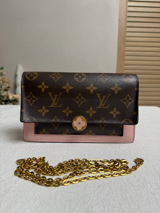 Louis Vuitton - Flore WOC - Leather - Pink - (mini)