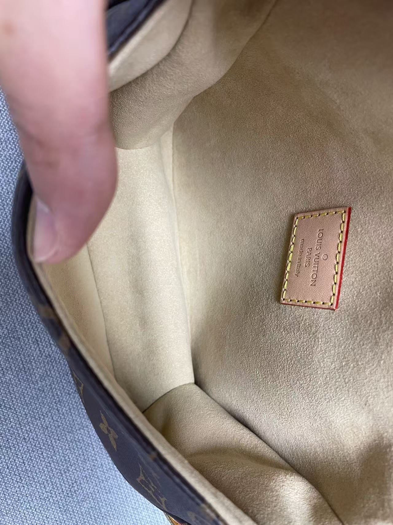 Louis Vuitton - Gemini - Monogram coated canvas with natural cowhide leather trim - Brown - (Mini)