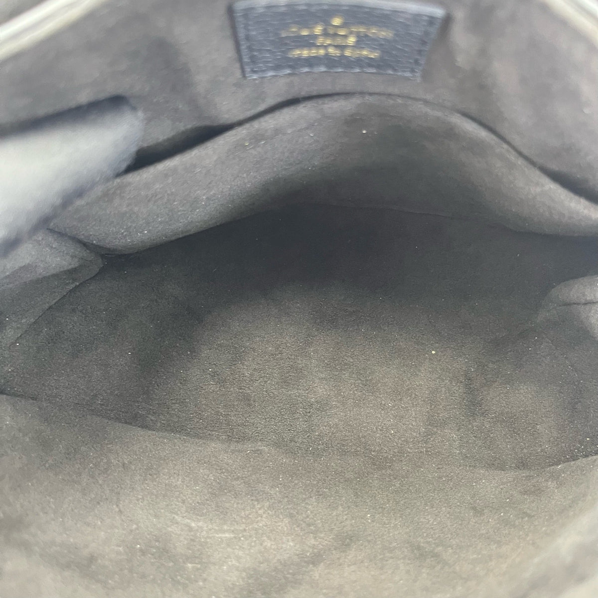 Louis Vuitton - George - Leather - Black - (small)