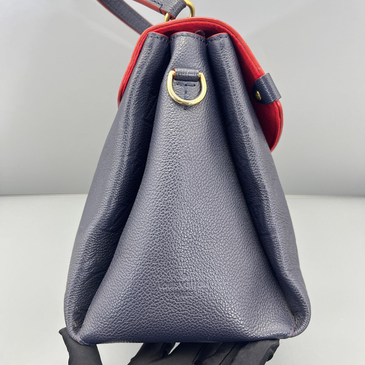 Louis Vuitton - George - Leather - Blue - (medium)