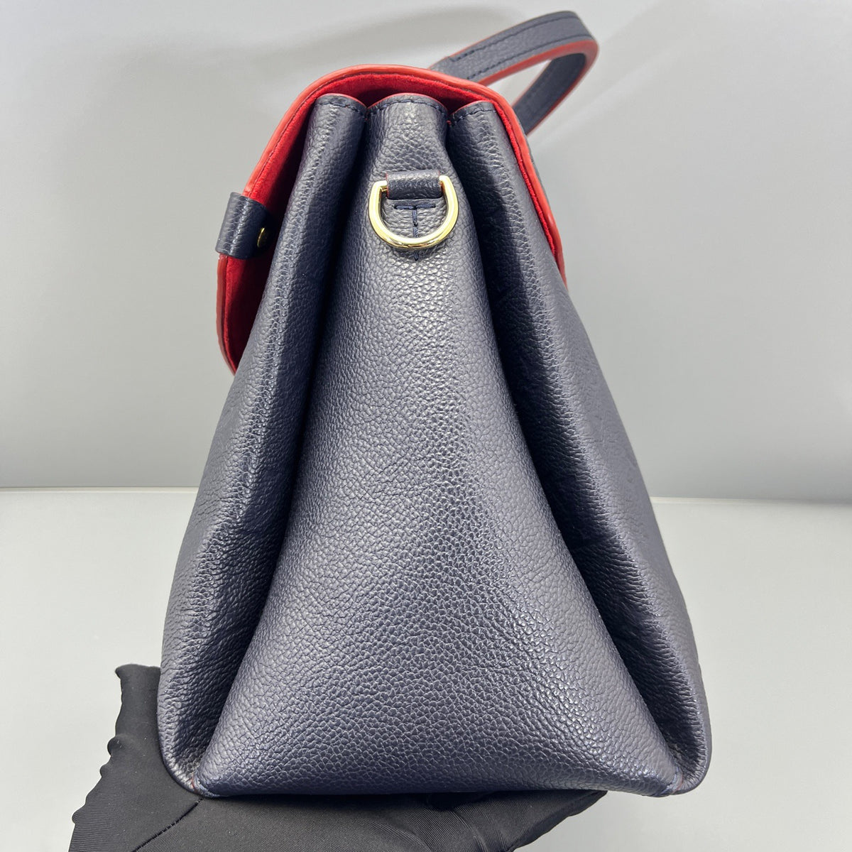 Louis Vuitton - George - Leather - Blue - (medium)