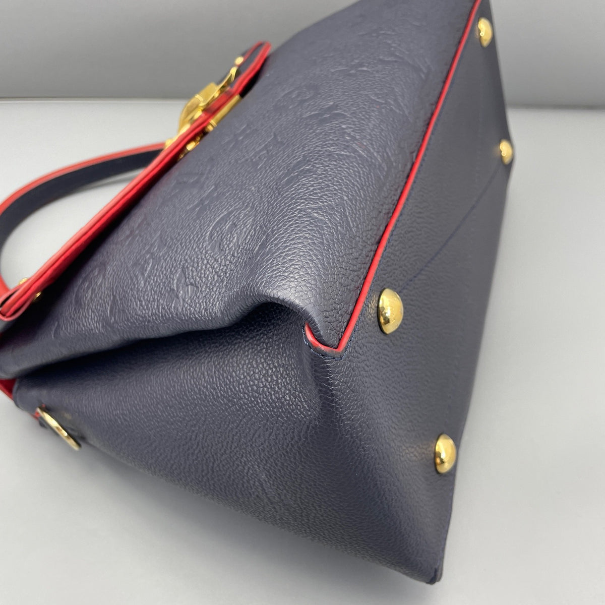 Louis Vuitton - George - Leather - Blue - (medium)