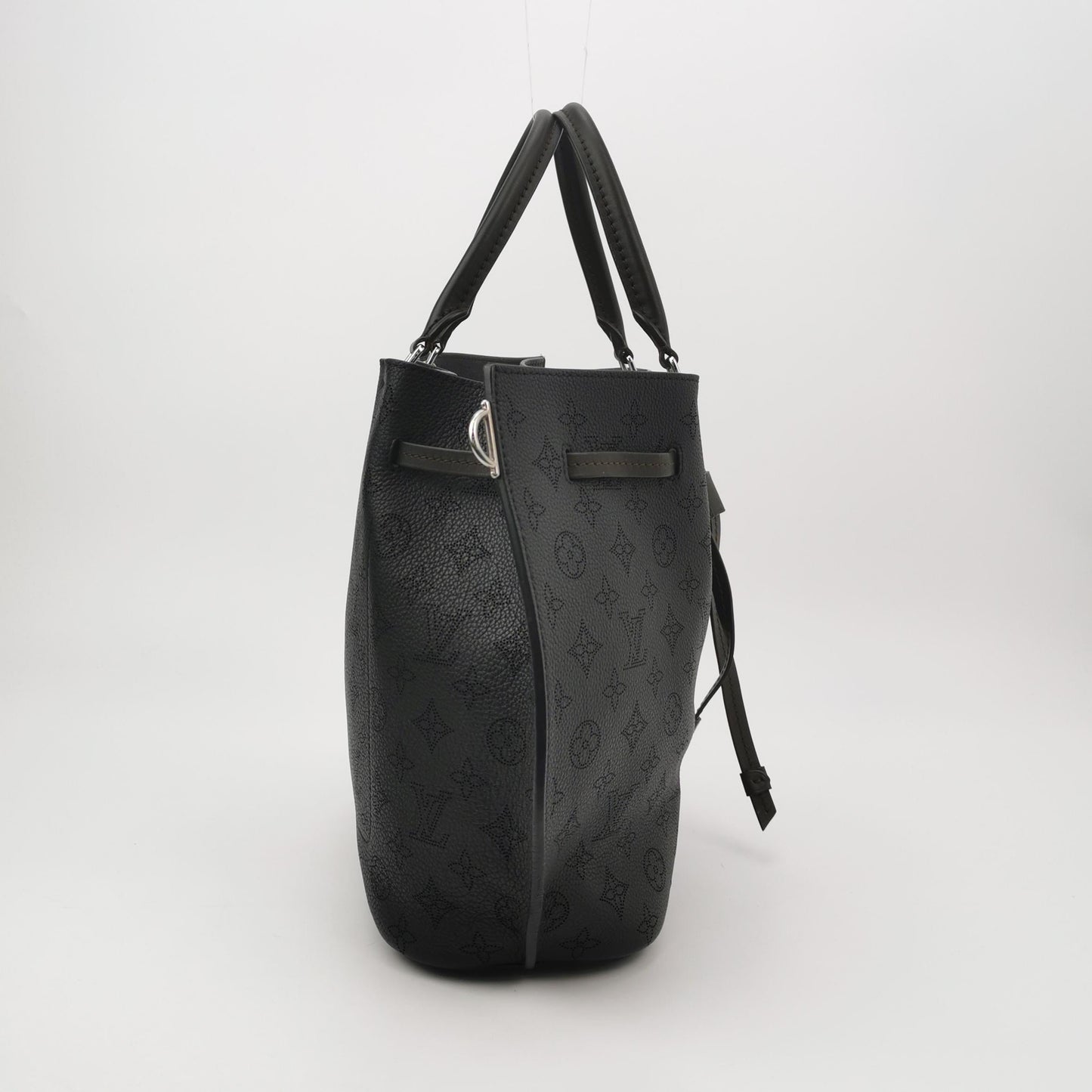 Louis Vuitton - Girolata - Leather - Black