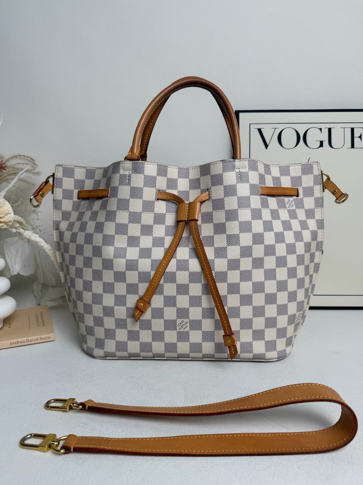 Louis Vuitton - Girolata - Cloth - White - (Other)