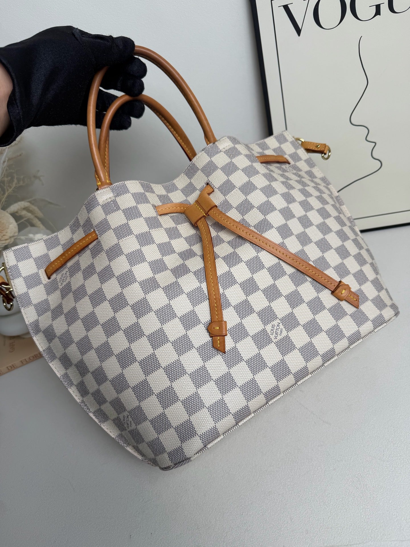 Louis Vuitton - Girolata - Cloth - White - (Other)