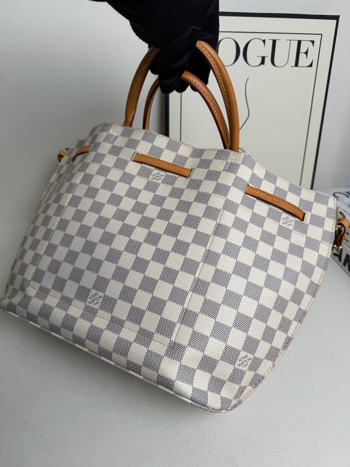 Louis Vuitton - Girolata - Cloth - White - (Other)