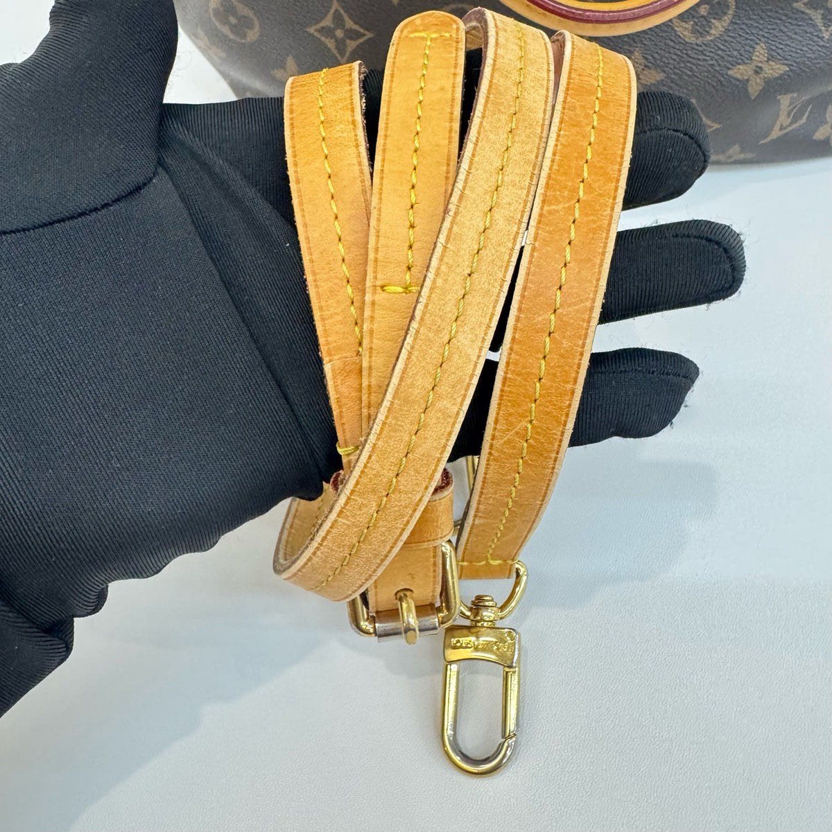 Louis Vuitton - Graceful - Leather - Brown - (medium)