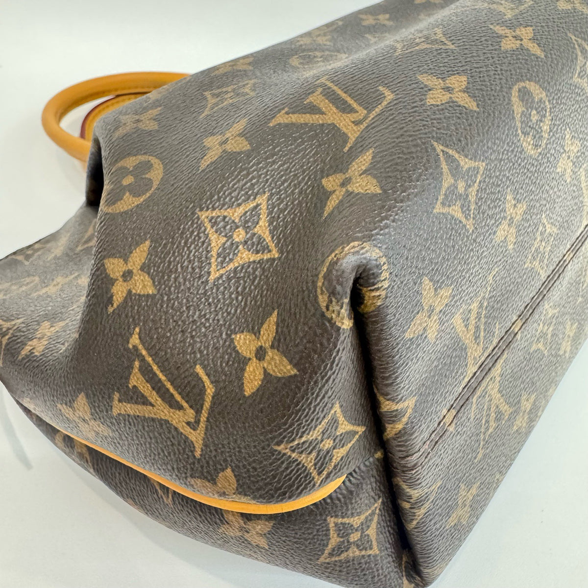 Louis Vuitton - Graceful - Leather - Brown - (medium)