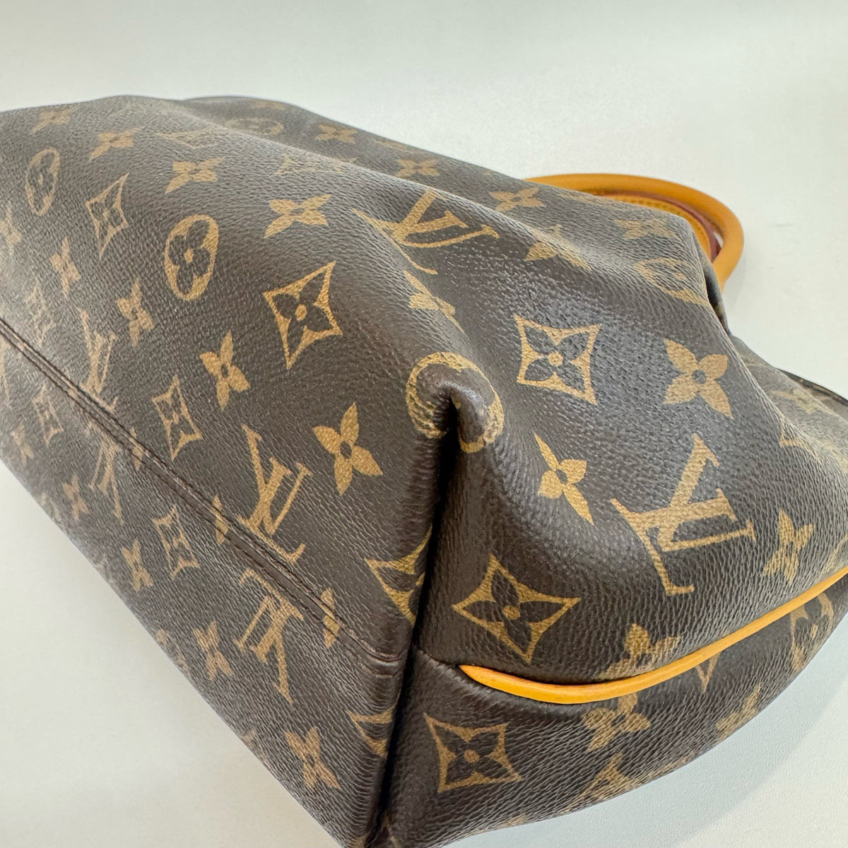 Louis Vuitton - Graceful - Leather - Brown - (medium)