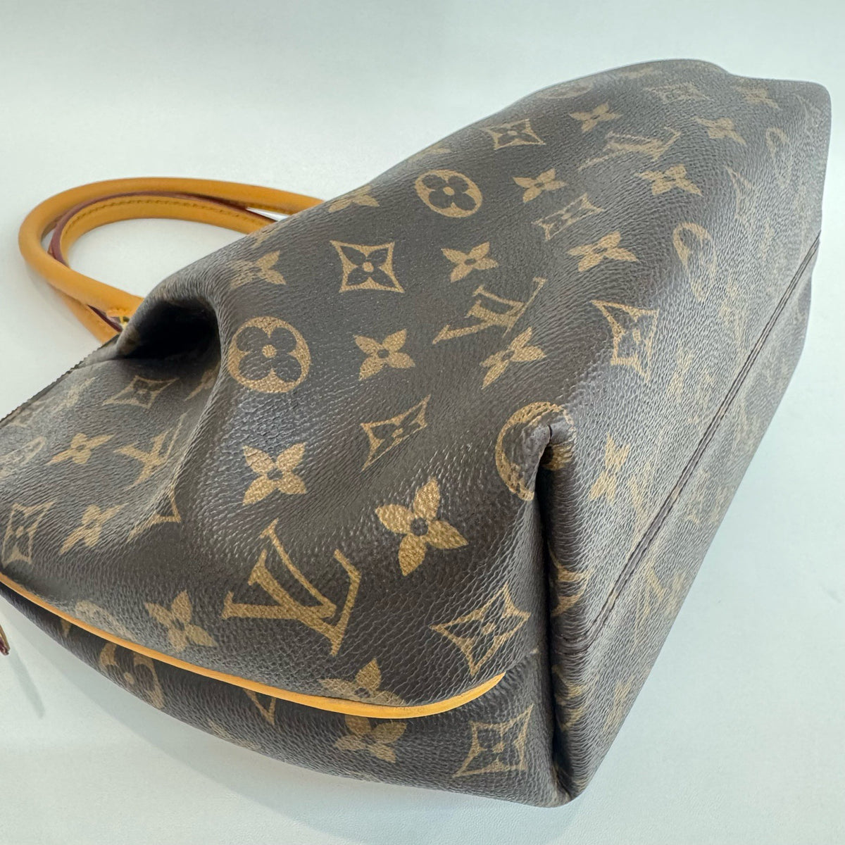 Louis Vuitton - Graceful - Leather - Brown - (medium)