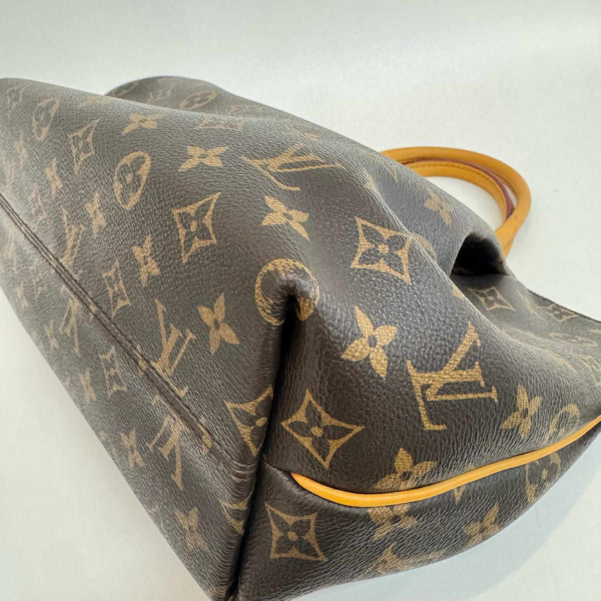 Louis Vuitton - Graceful - Leather - Brown - (medium)