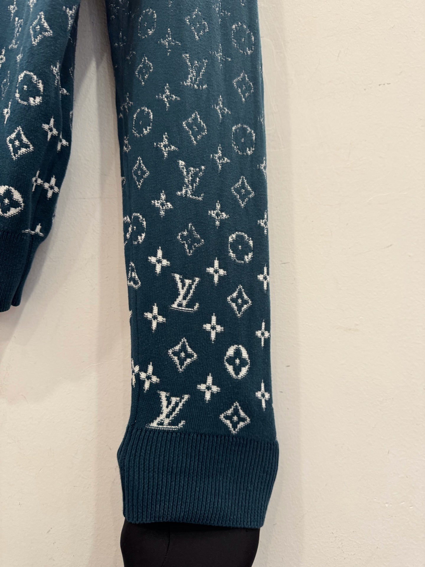 Louis Vuitton - Gradient Monogram Long-Sleeve Sweatshirt - Cotton - Blue - (XXL)