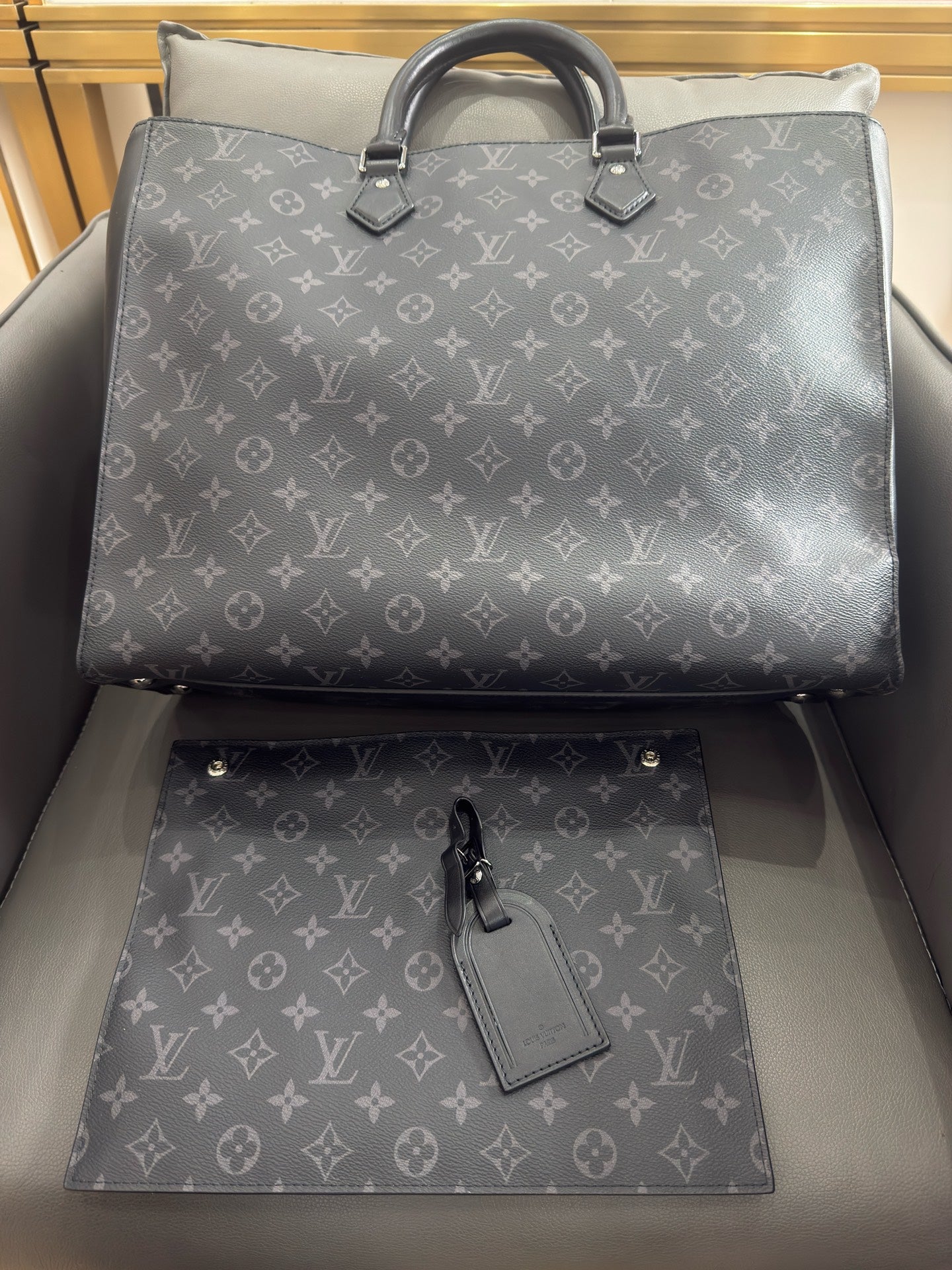 Louis Vuitton - Grand Sac - Leather - Black - (large)