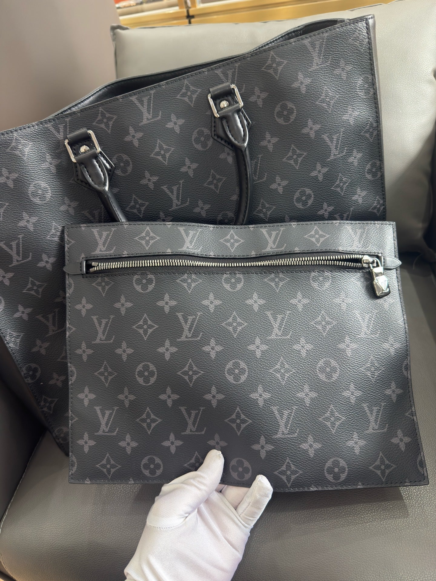 Louis Vuitton - Grand Sac - Leather - Black - (large)