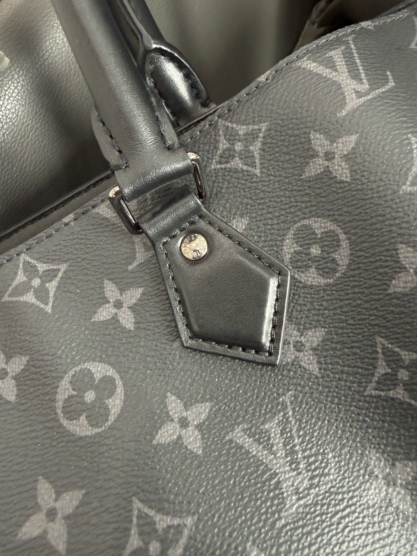 Louis Vuitton - Grand Sac - Leather - Black - (large)