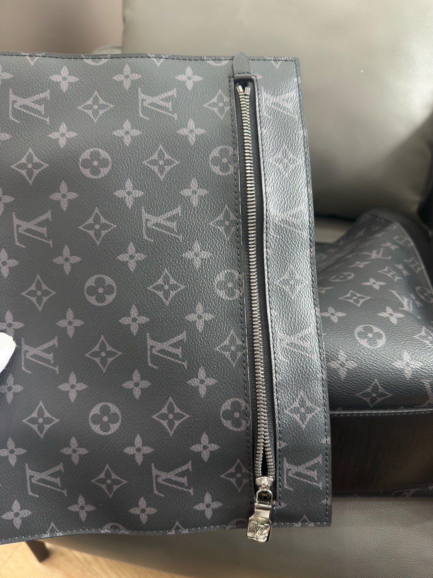 Louis Vuitton - Grand Sac - Leather - Black - (large)