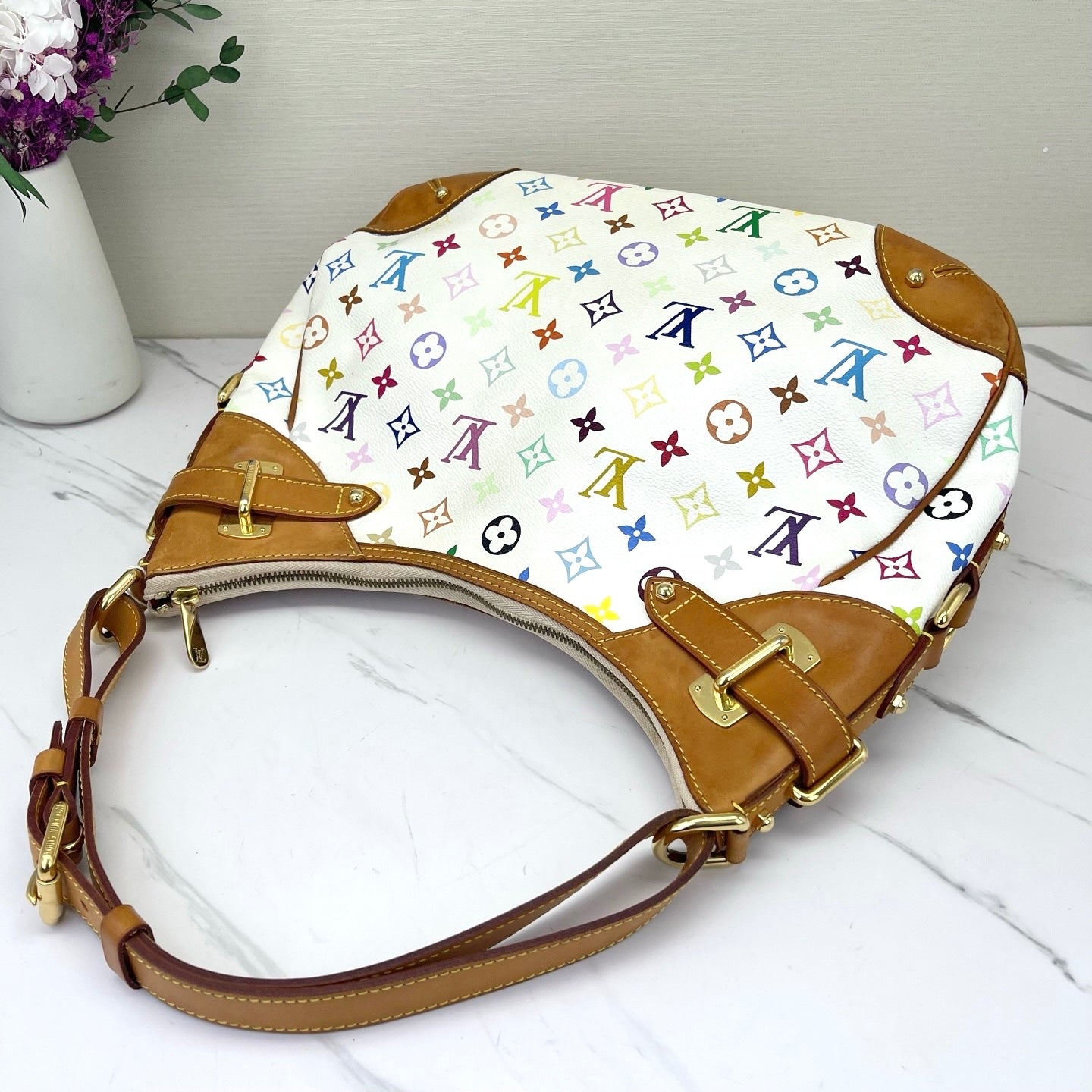 Louis Vuitton - Greta - Leather - Multicolour - (medium)