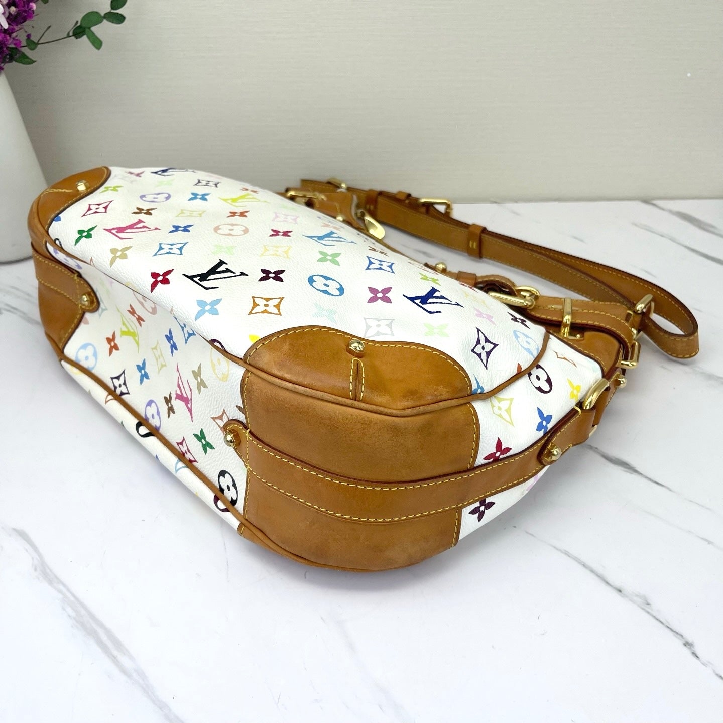 Louis Vuitton - Greta - Leather - Multicolour - (medium)